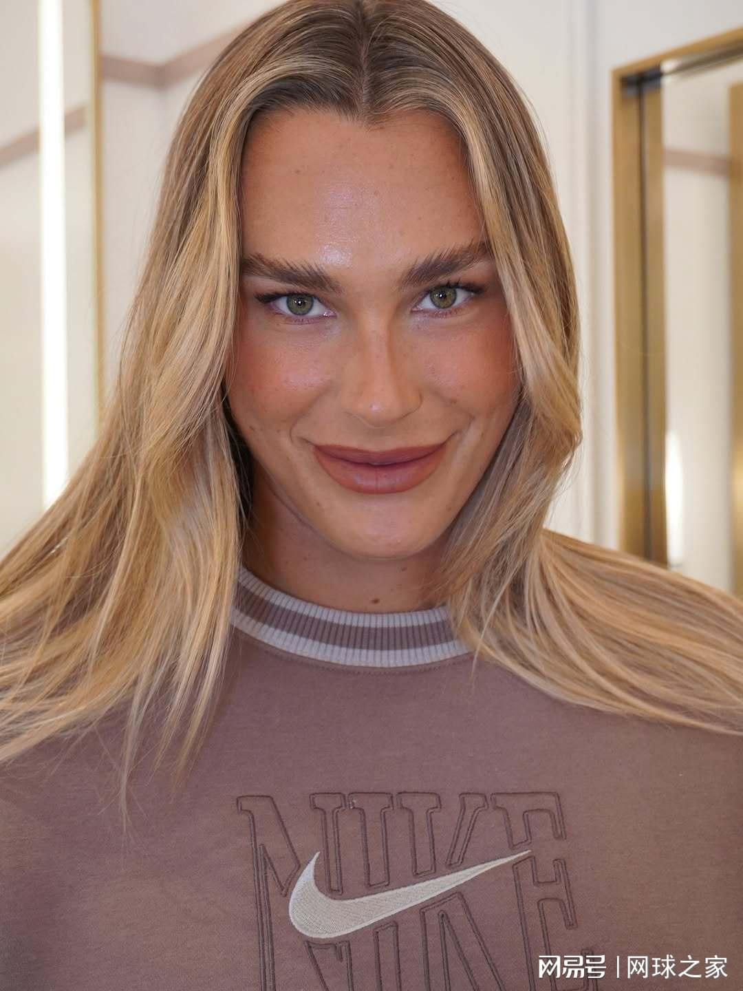 和阿瑟, 性备受质疑 和阿瑟, 性备受质疑