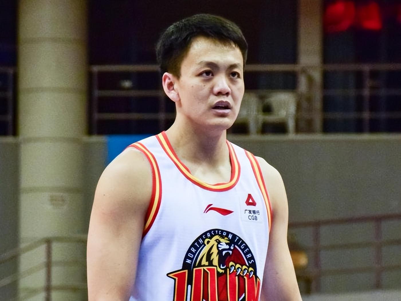 这几个赛季, 部分现金, 甚至姜宇星 这几个赛季, 部分现金, 甚至姜宇星